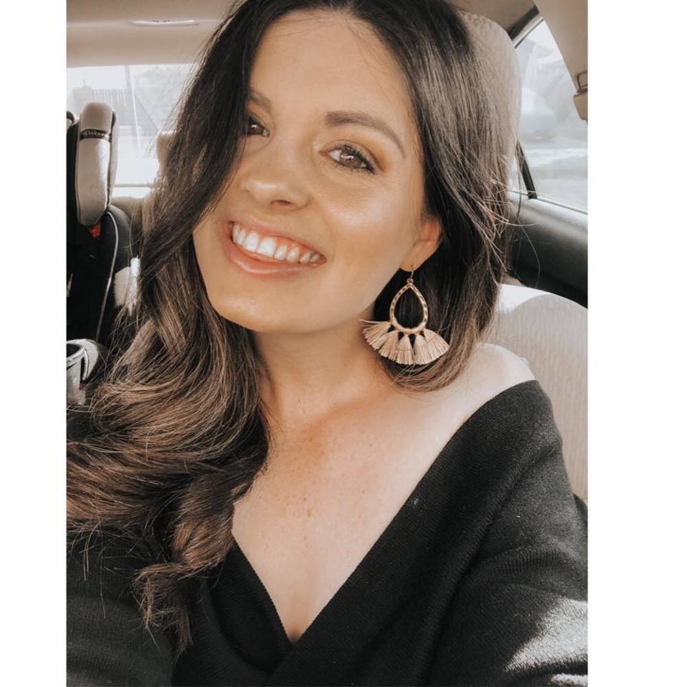Meet your Posher, Alyssa